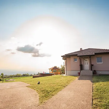 Zlatni Prag - Holiday home